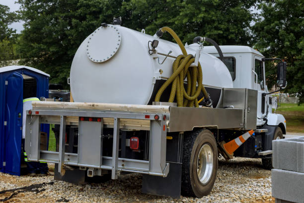 Best Portable restroom trailer rental  in Vincent, AL